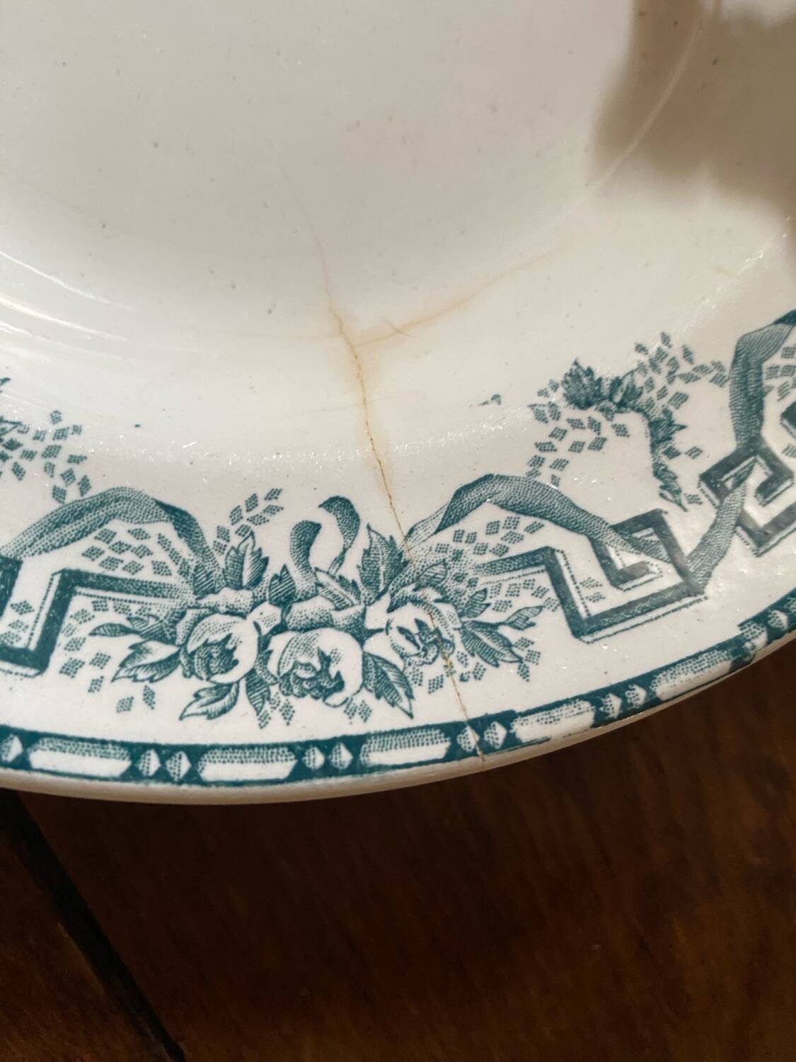 3 deep iron earth plates Moulin des loups "Athens".