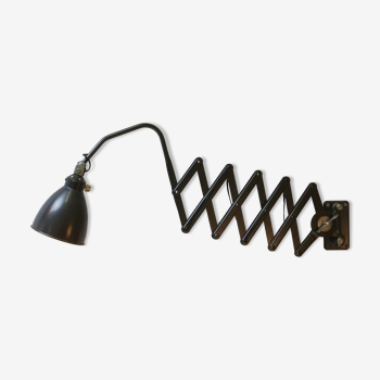 AGI Belgium scissor lamp Ca.1920