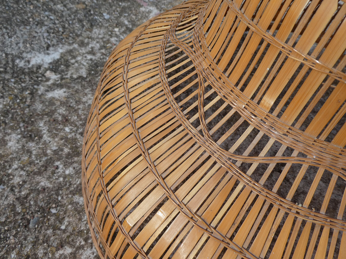 Vintage suspension "colonial" style in rattan and wicker