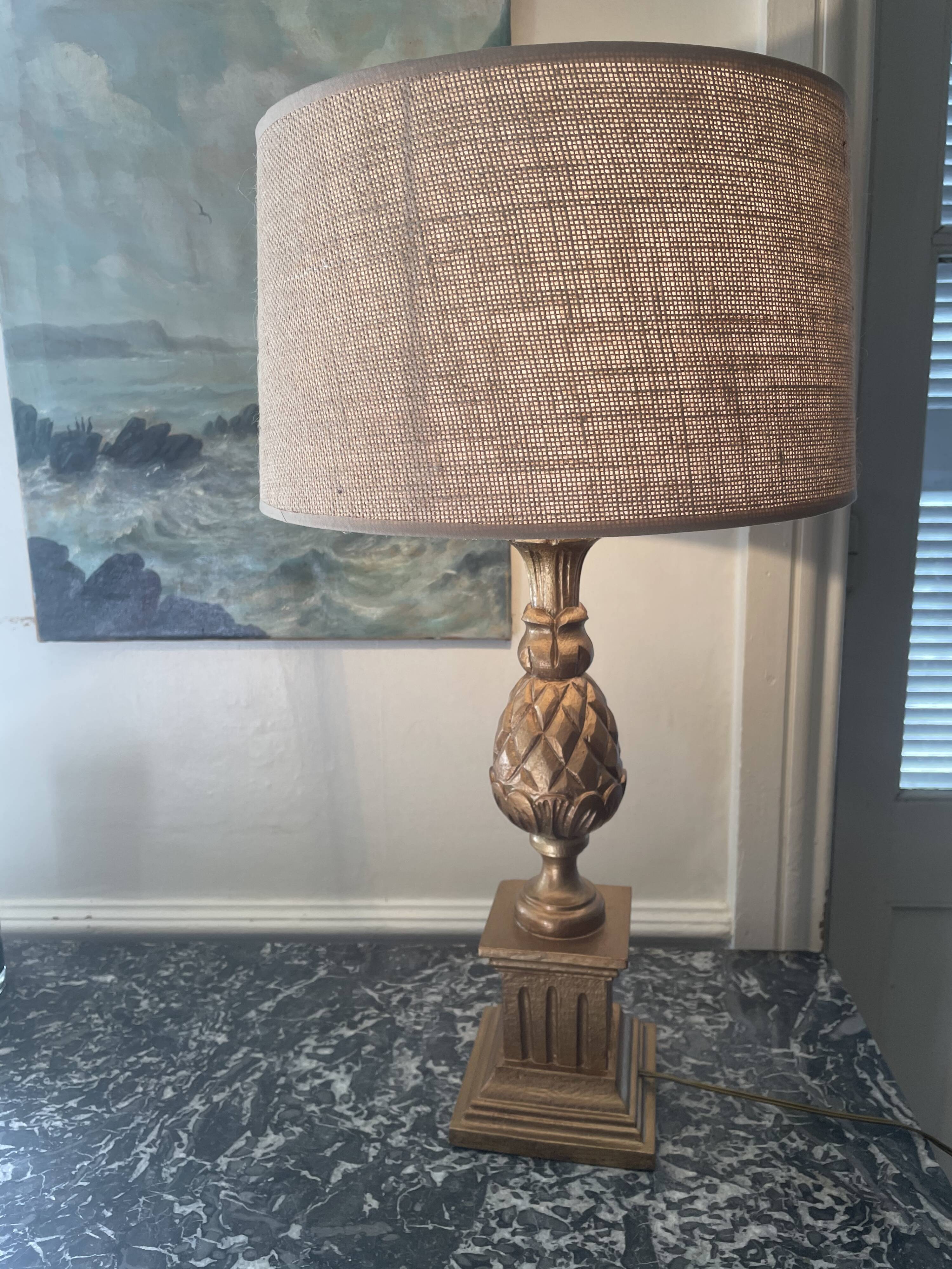 Lampe en bois ananas années 70