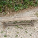 Aerogommed solid wood bench