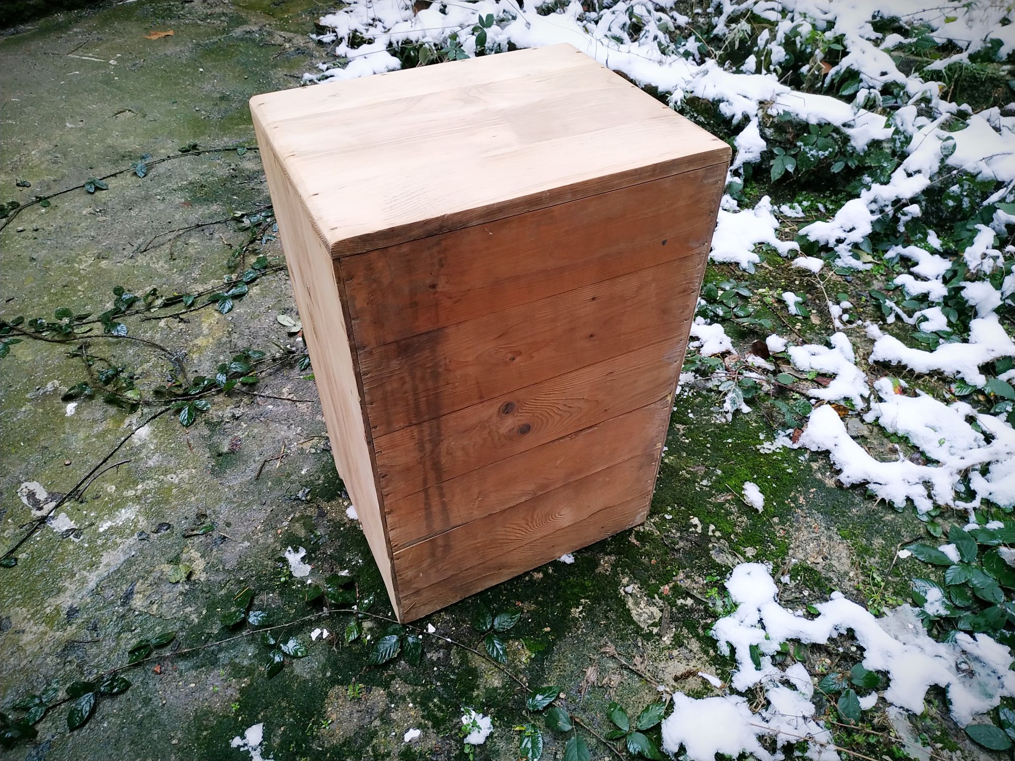 Old fir closet