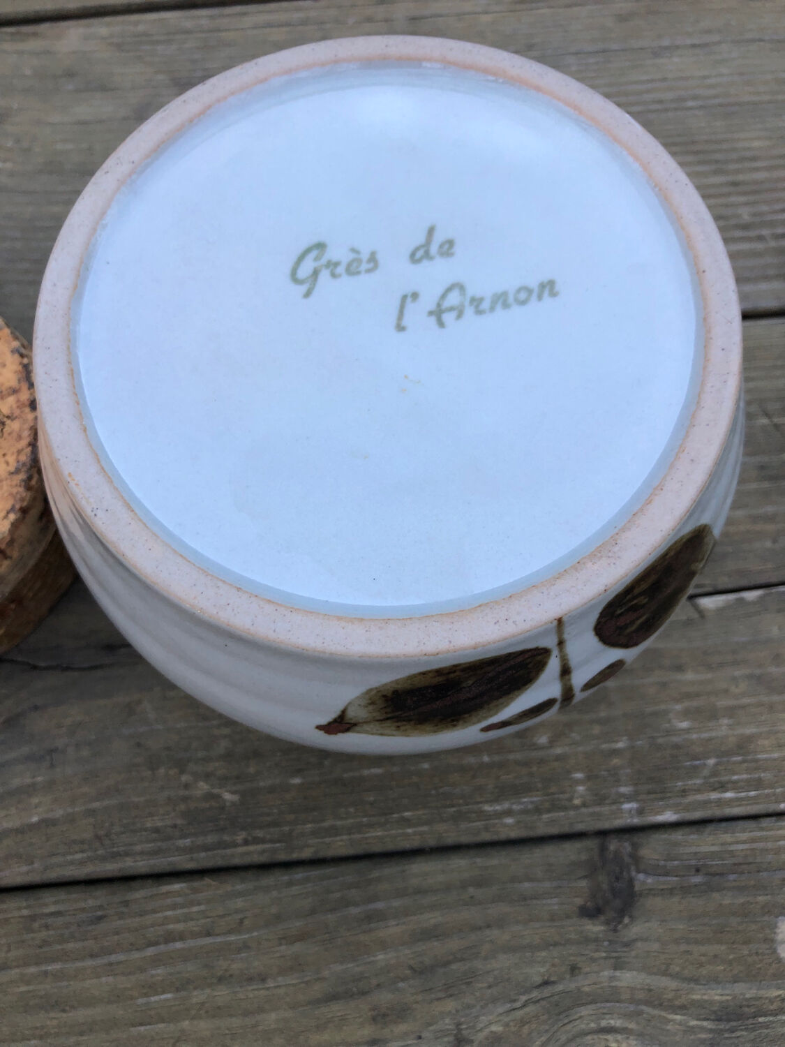 Arnon stoneware enamelled pot