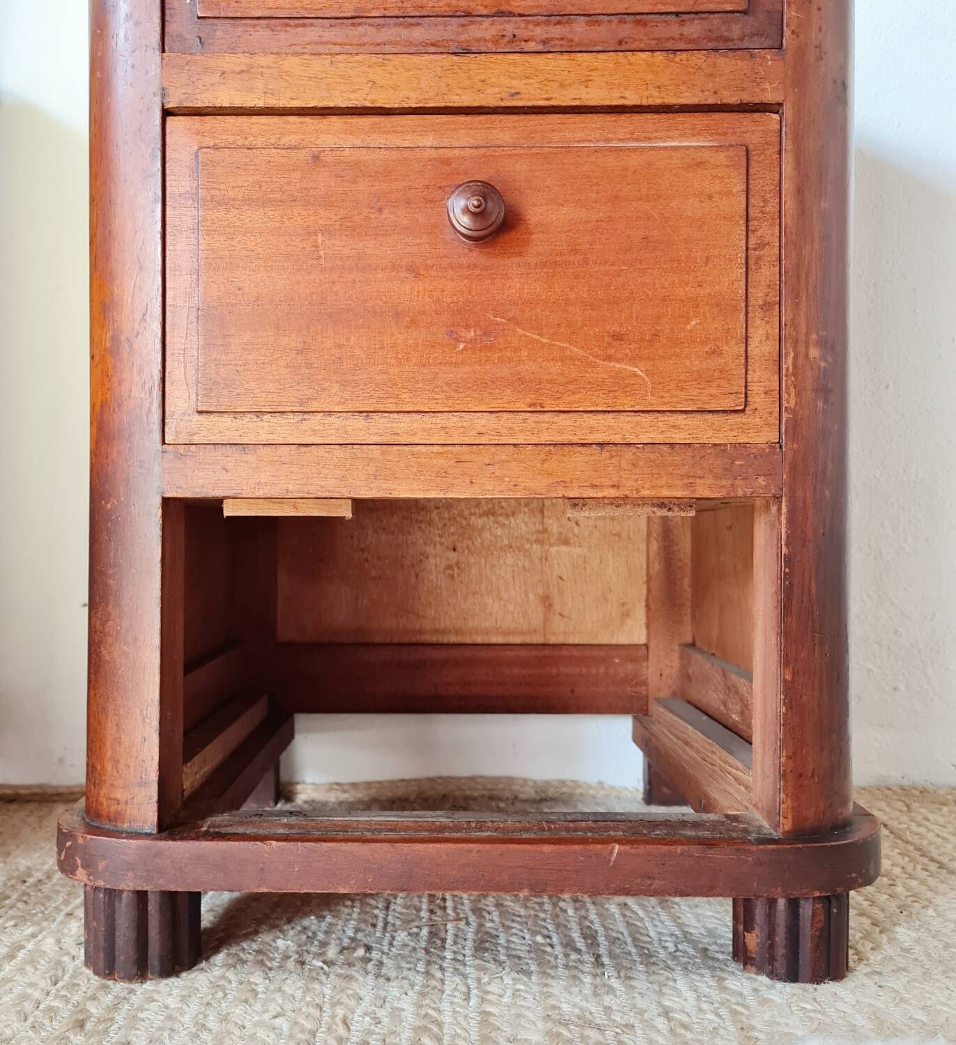 Paire de chevets Art déco en bois et marbre noir
