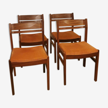 Set of 4 Danish Scandinavian chairs