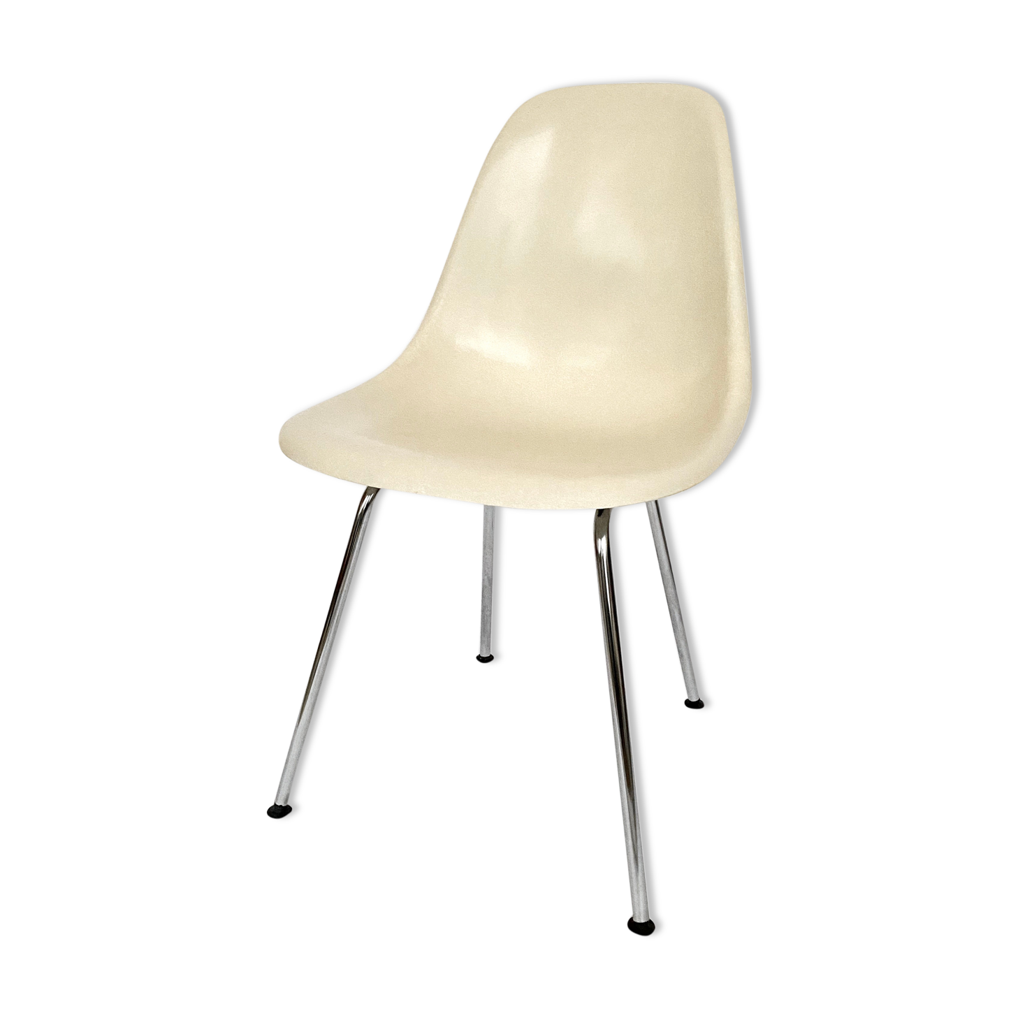DSX Eames chair for Herman Miller vintage 70