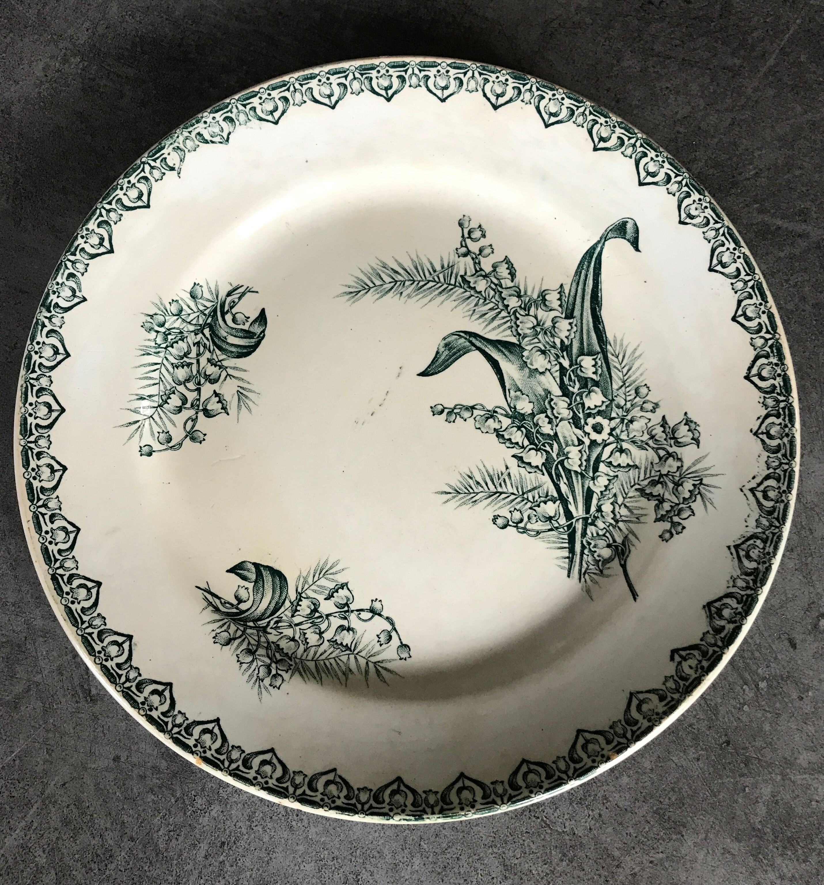 Set of 4 old plates st amandinoise st amand décor muguet