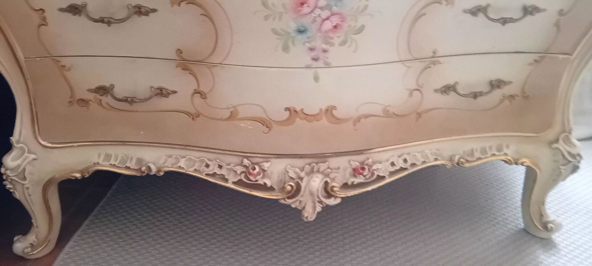 Baroque commode Silik