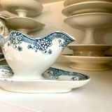 Iron earth gravy boat