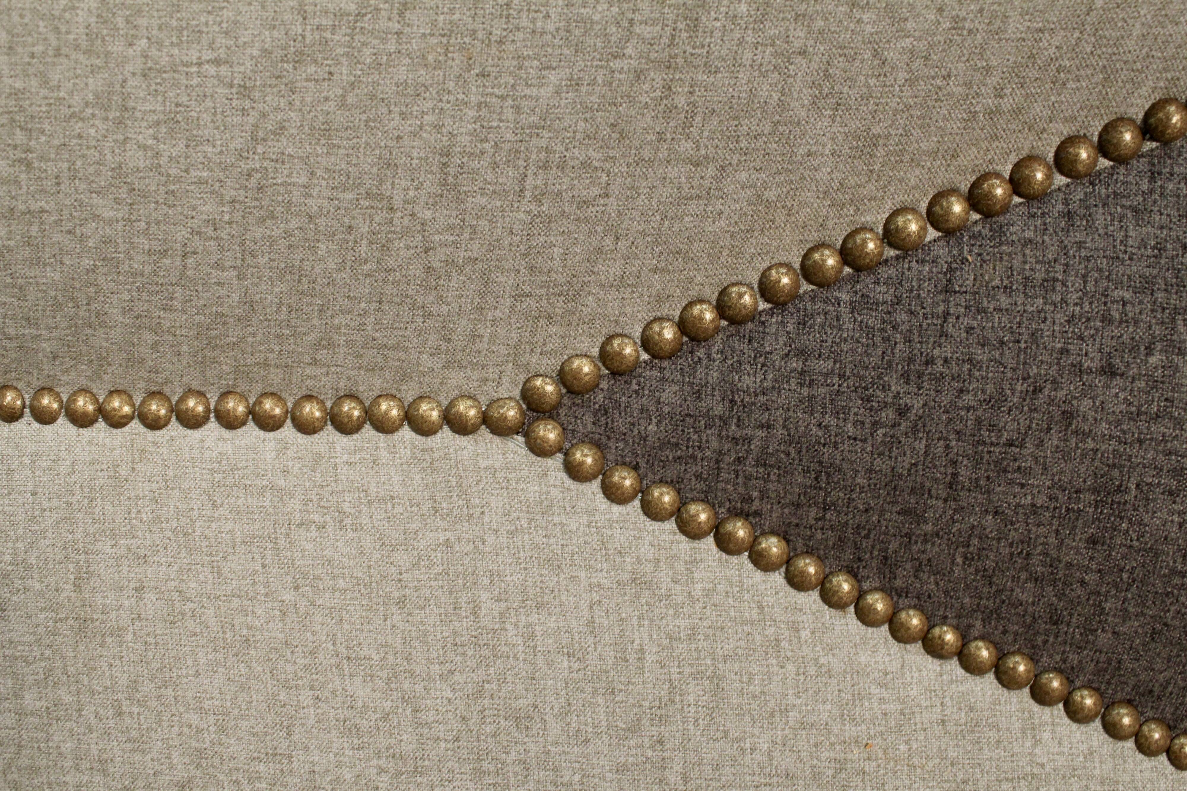 Modern bar at decor de camels