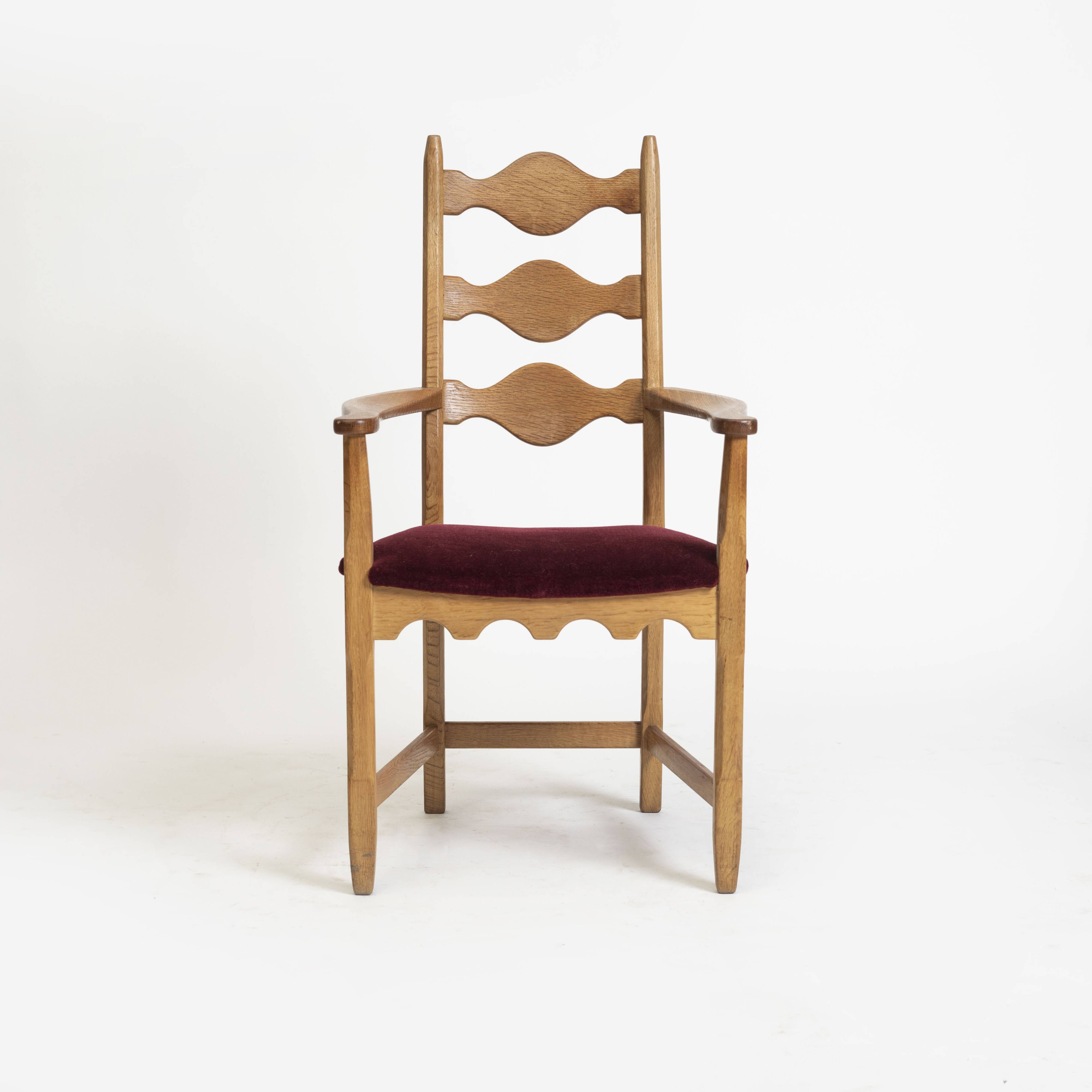 Fauteuil Razorblade, velours bordeaux, chêne, par H. Kjærnulf, Danemark, années 1960.