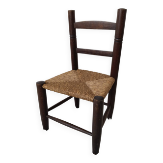 Vintage children's chair in wood and straw