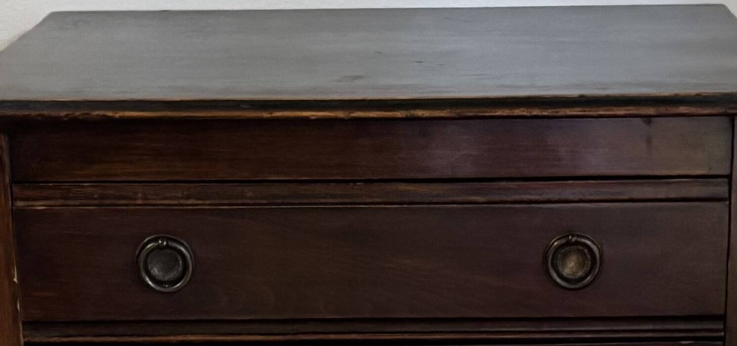 Petite commode ancienne en hêtre 3 tiroirs France Fin XIXe/début XXe