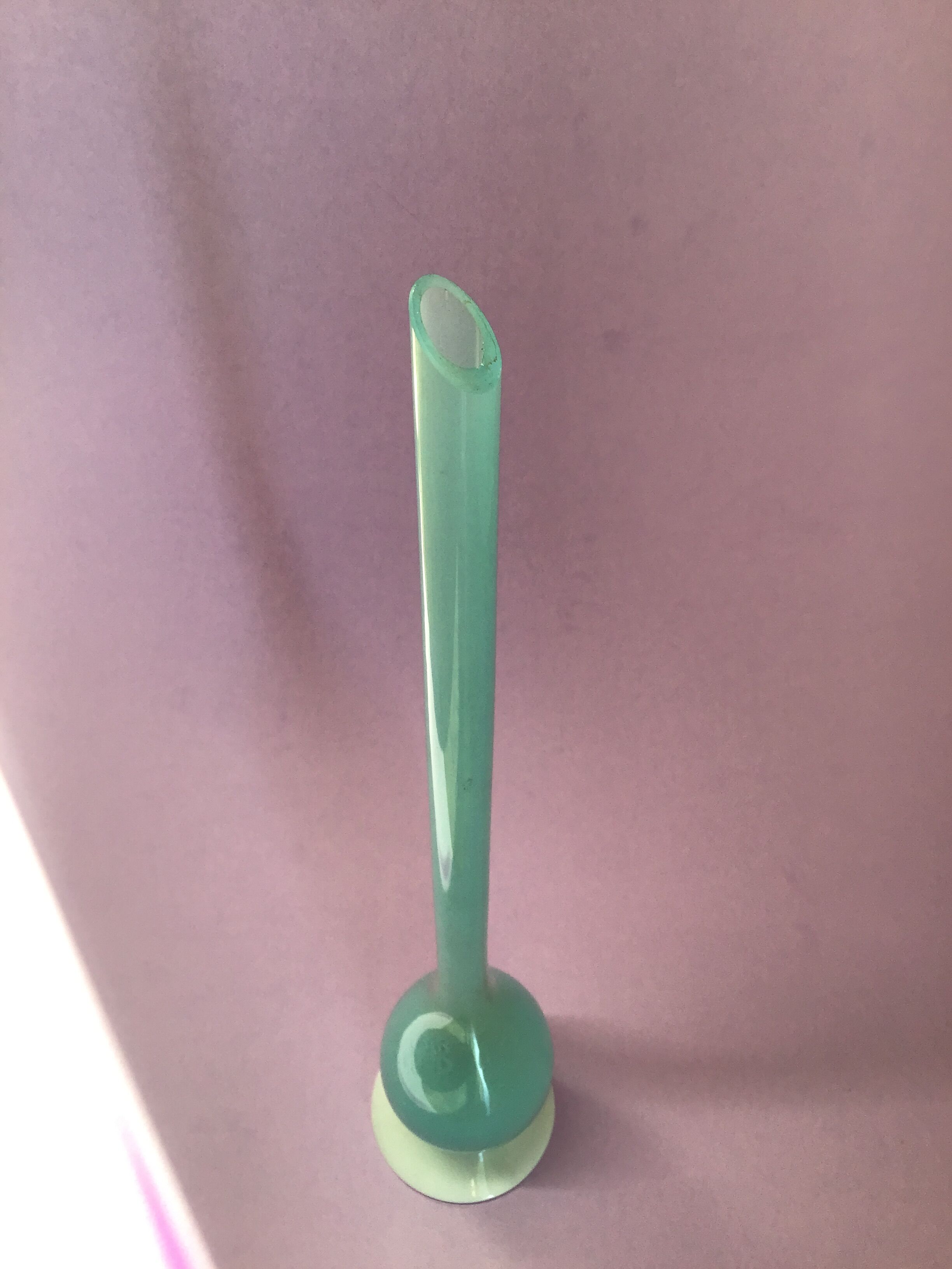 Opaline soliflore vase