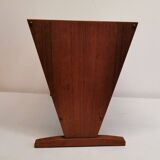 Magazine rack in teak wood with sand-coloured canvas, Danish and from the 1970s.