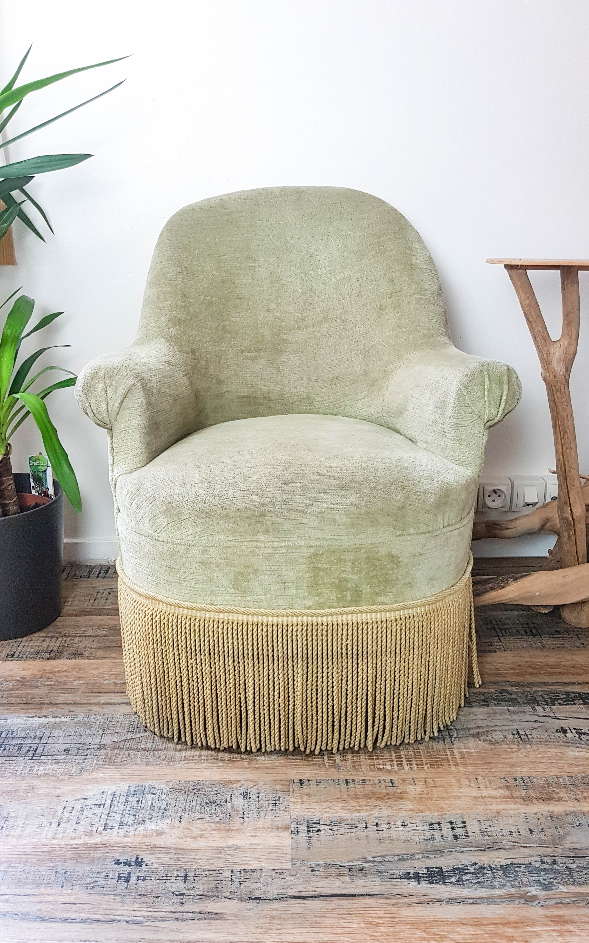 Vintage pistachio green velvet toad chair