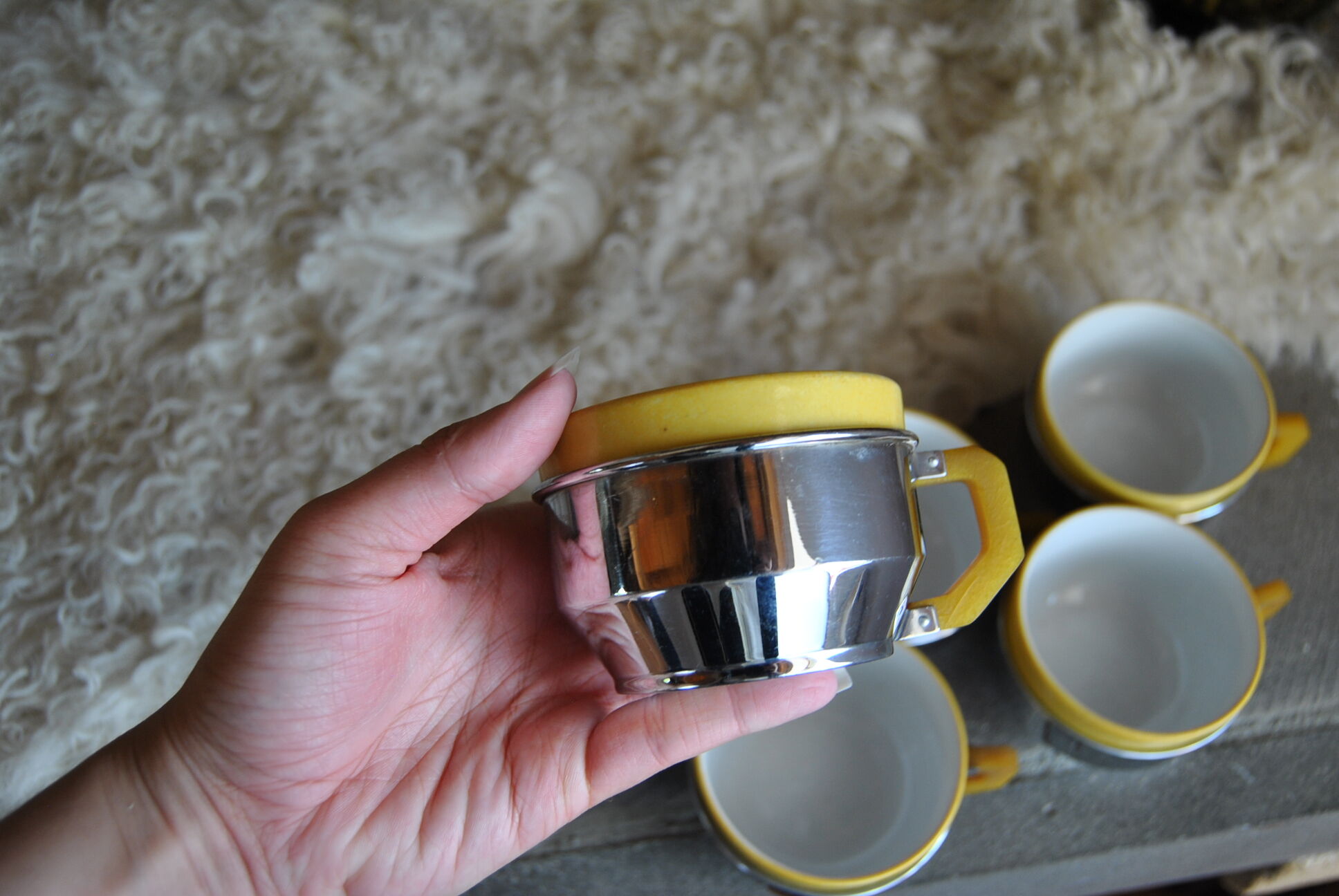 Series of 6 ceramic and stainless steel cups - 70s - Vintage