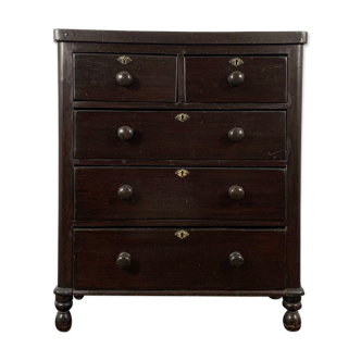 Commode antique sombre
