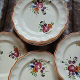 10 vintage Longchamp dinner plates