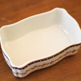 Porcelain box with 18th century Decoration Richard Ginori