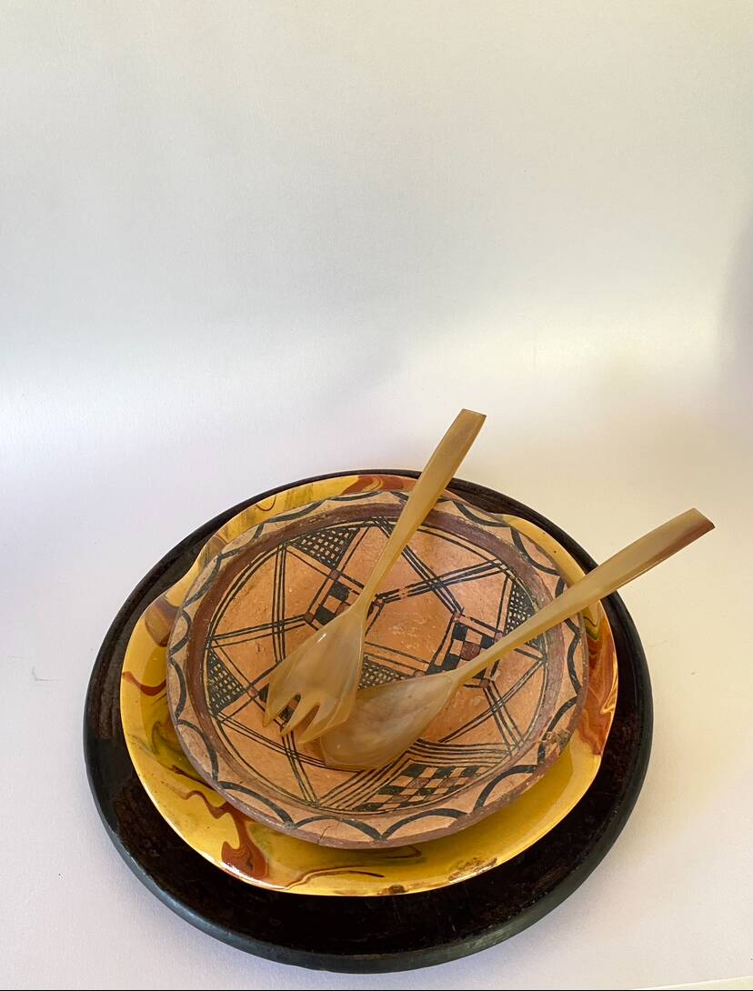 Kabyle dish in painted terracotta