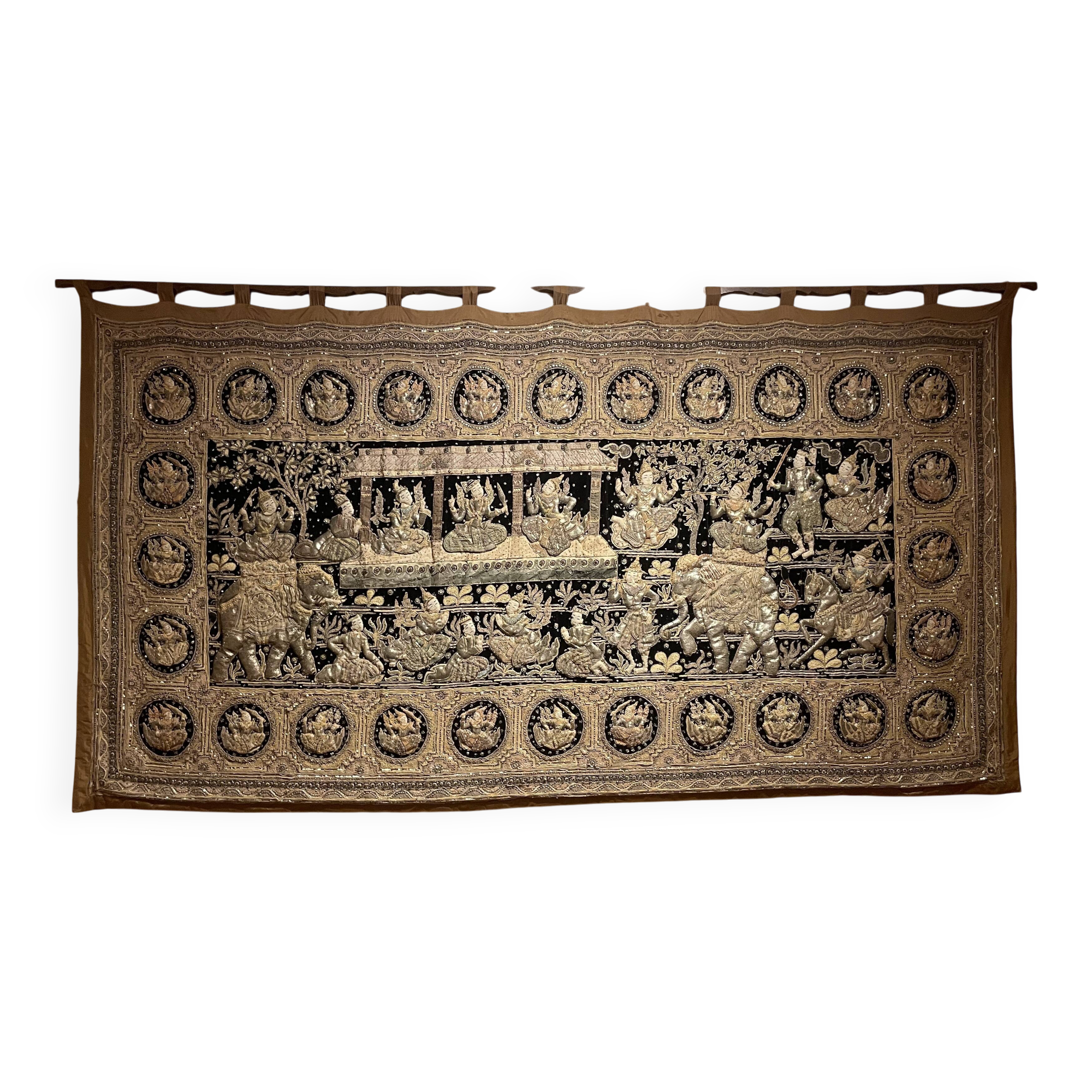 Large Embroidery Kingdom of Siam 19th Century 3m35-1m85