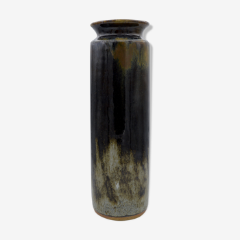 Sandstone vase by Robert Heraud