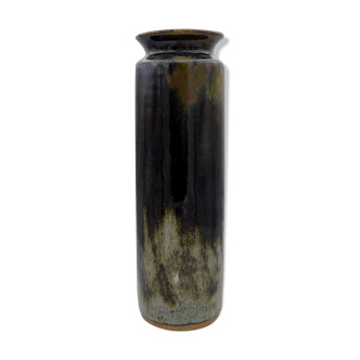 Sandstone vase by Robert Heraud