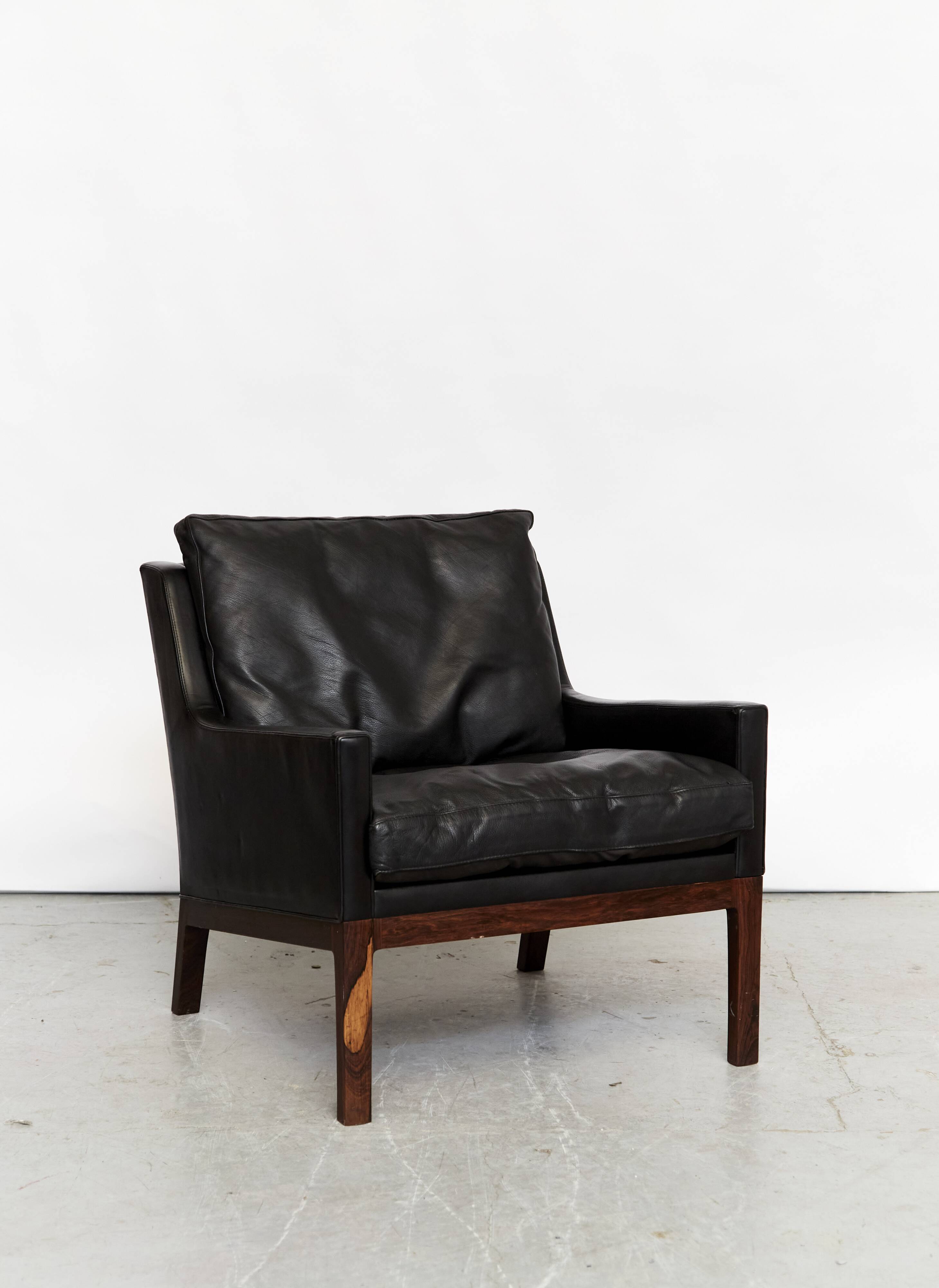 Pair of Kai Lyngfeldt Larsen armchairs model n°39 for Søren Willadsen