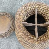 Ancienne potiche sur socle