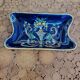 Petit vide-poche rectangulaire faïence de Gien Renaissance fond bleu