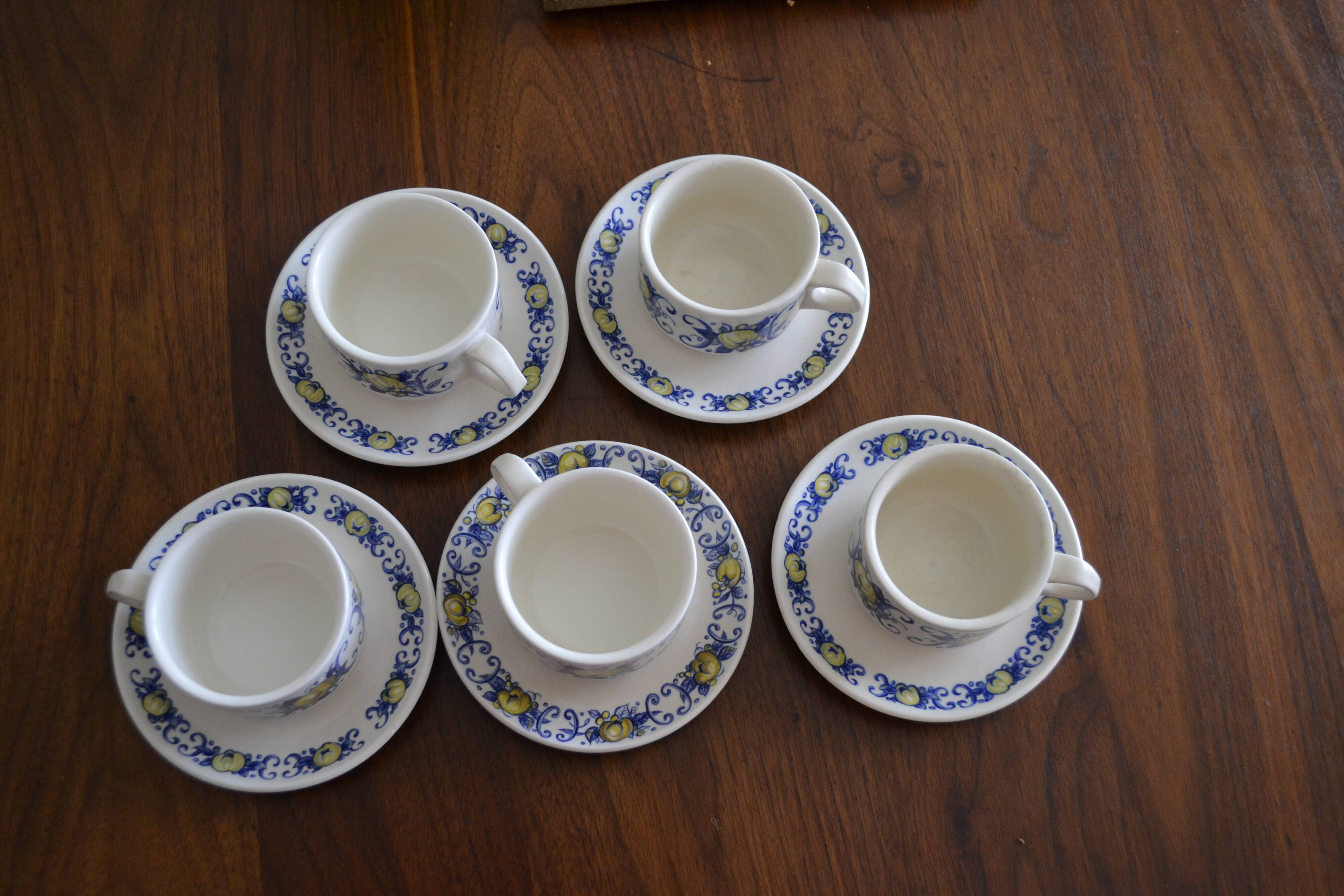 Set of 5 cups villeroy and boch model claquesin
