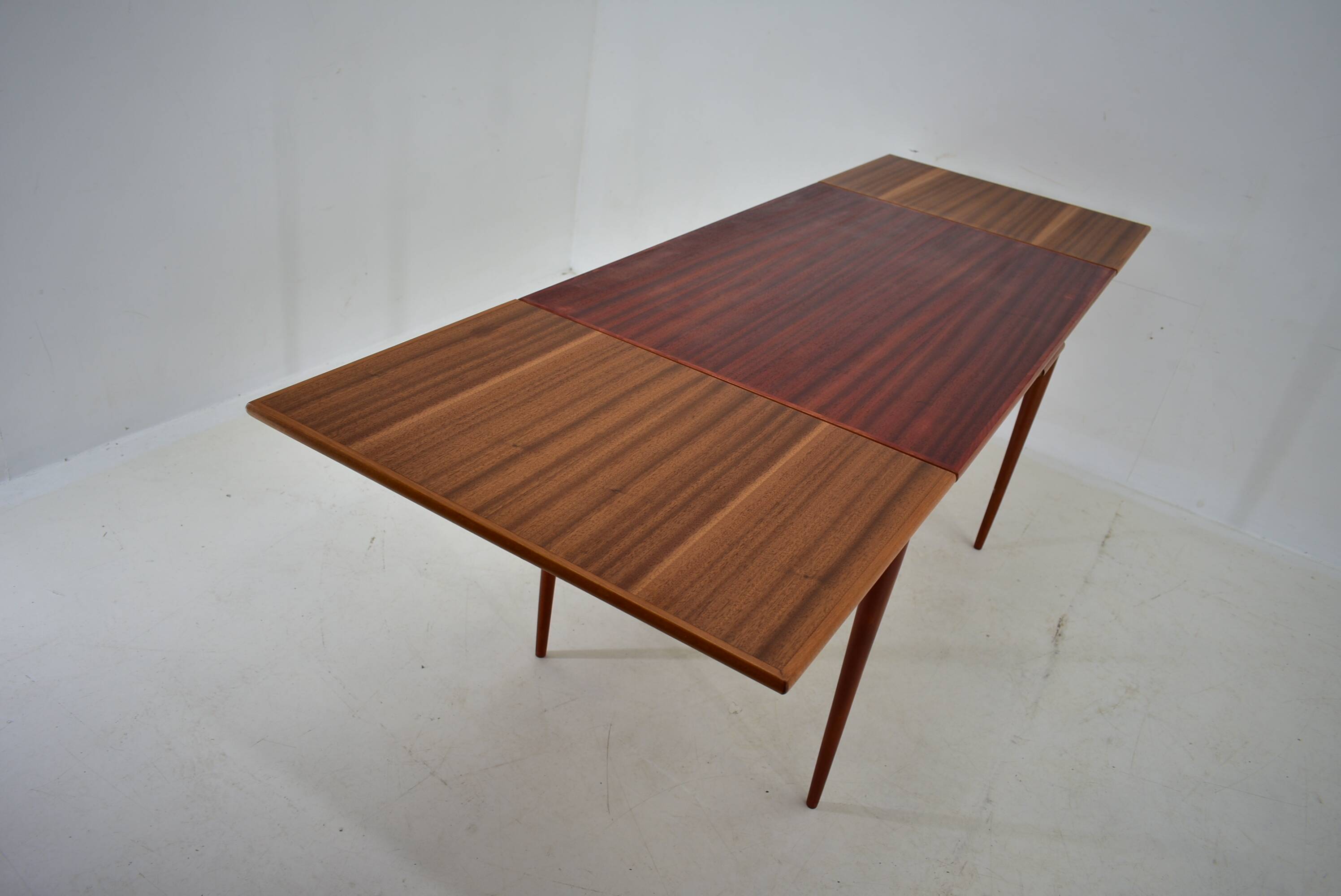 1960s Mahogany Dining Table, Czechoslovakia