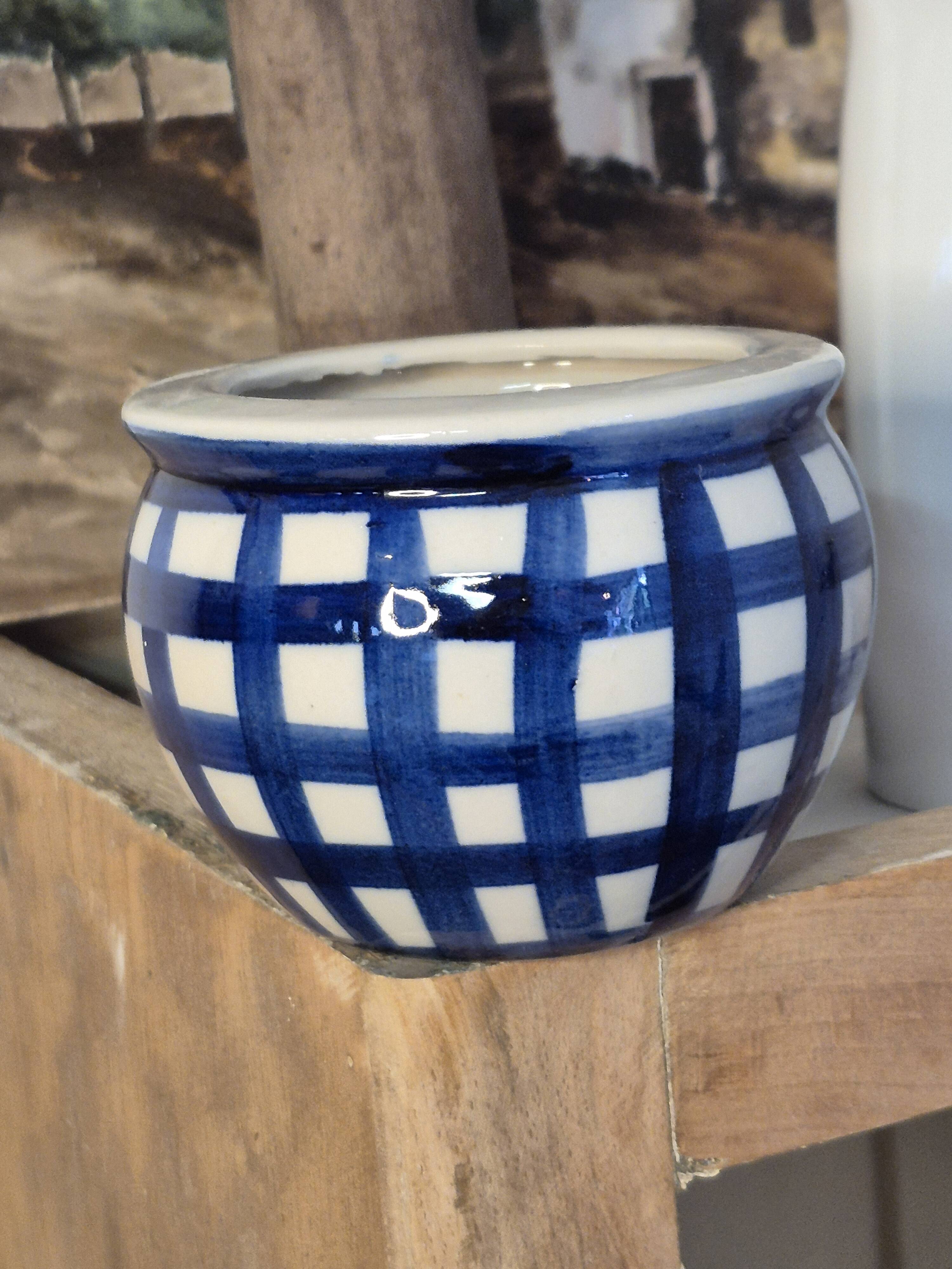 Cache pot or trinket dish
