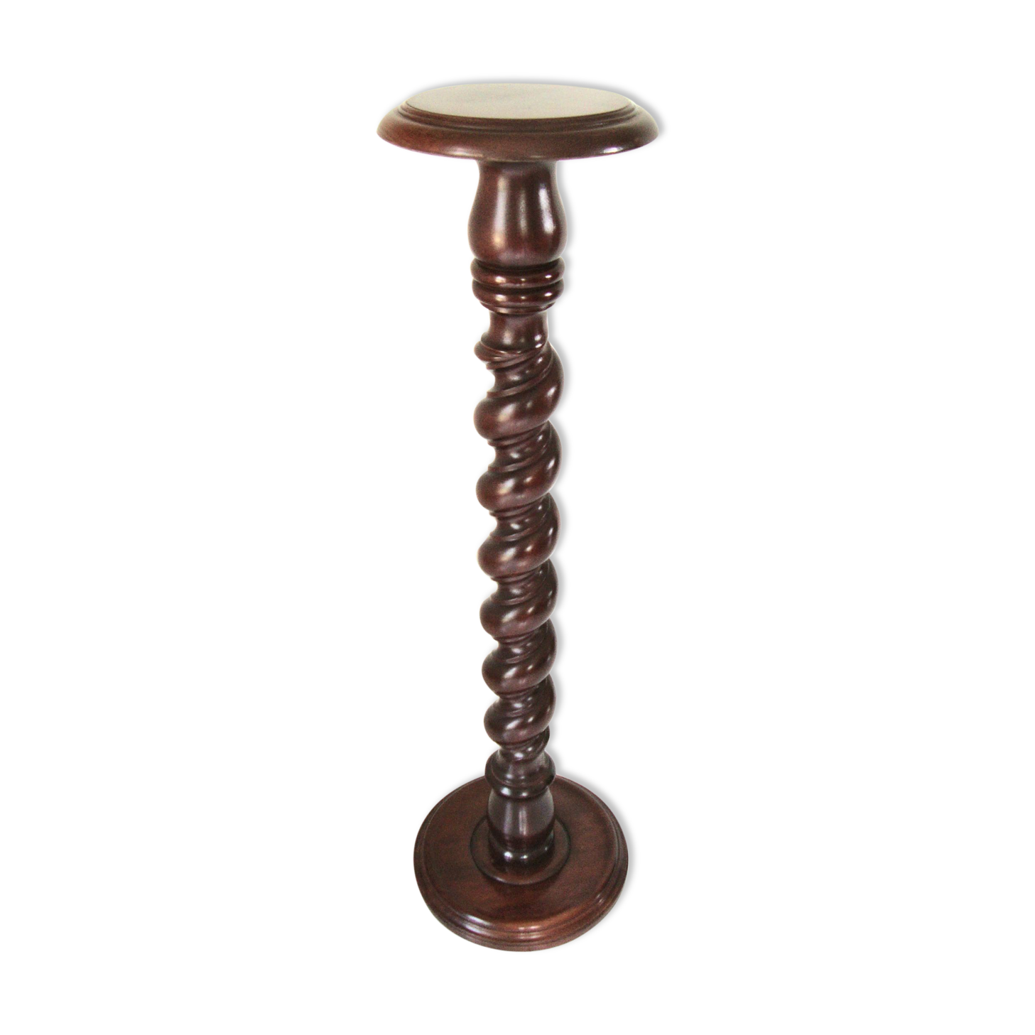 Saddle or walnut pedestal turned in twist