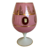 Vase camée opaline rose