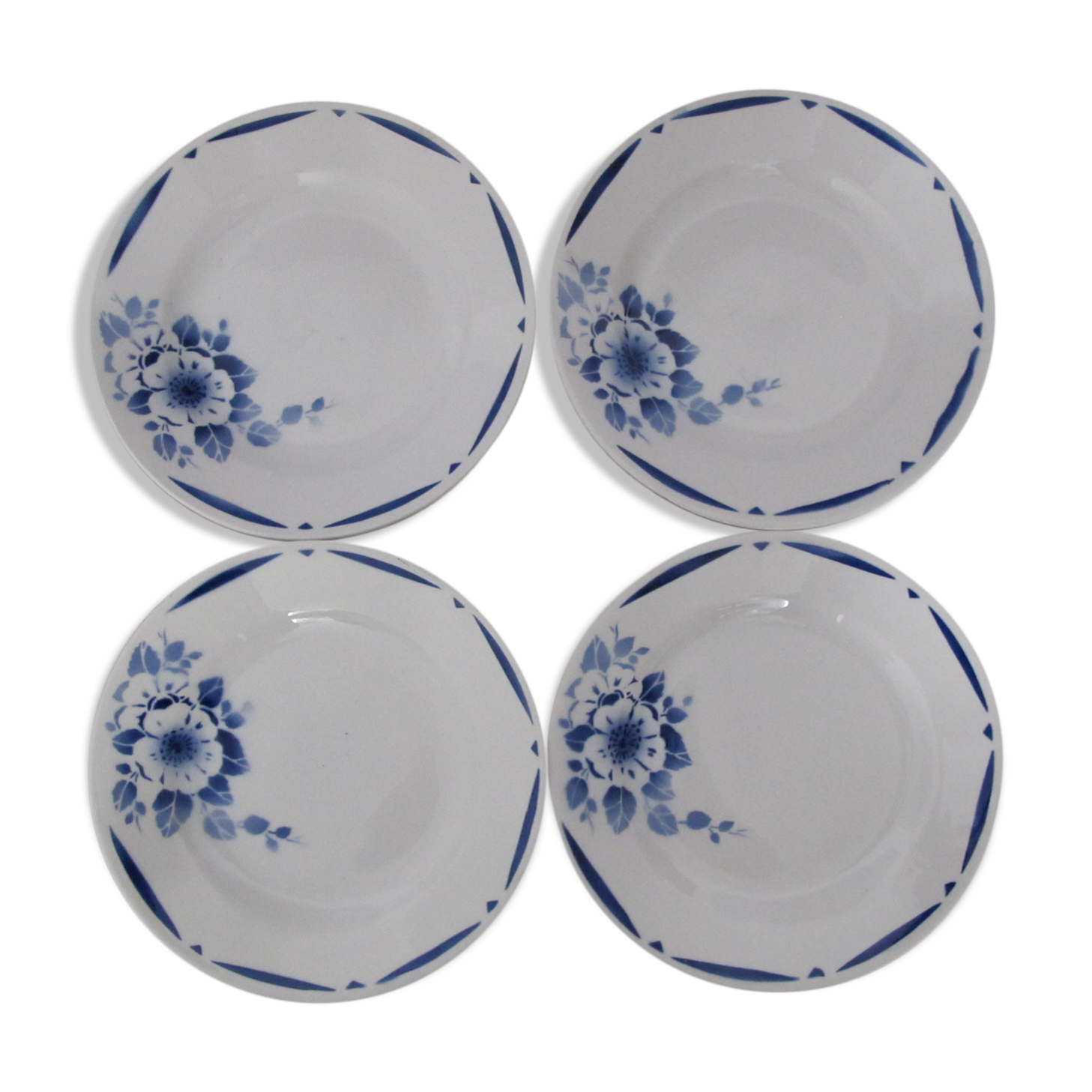 Lot 4 flat plates of st amand