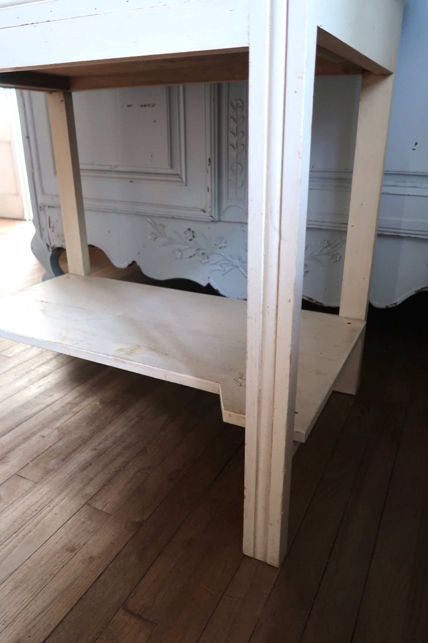 Art deco vanity desk