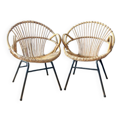 Paire de fauteuils corbeille en rotin - vers 1960.