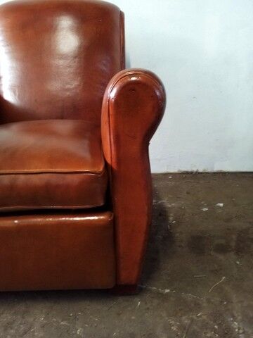 Club chair right back