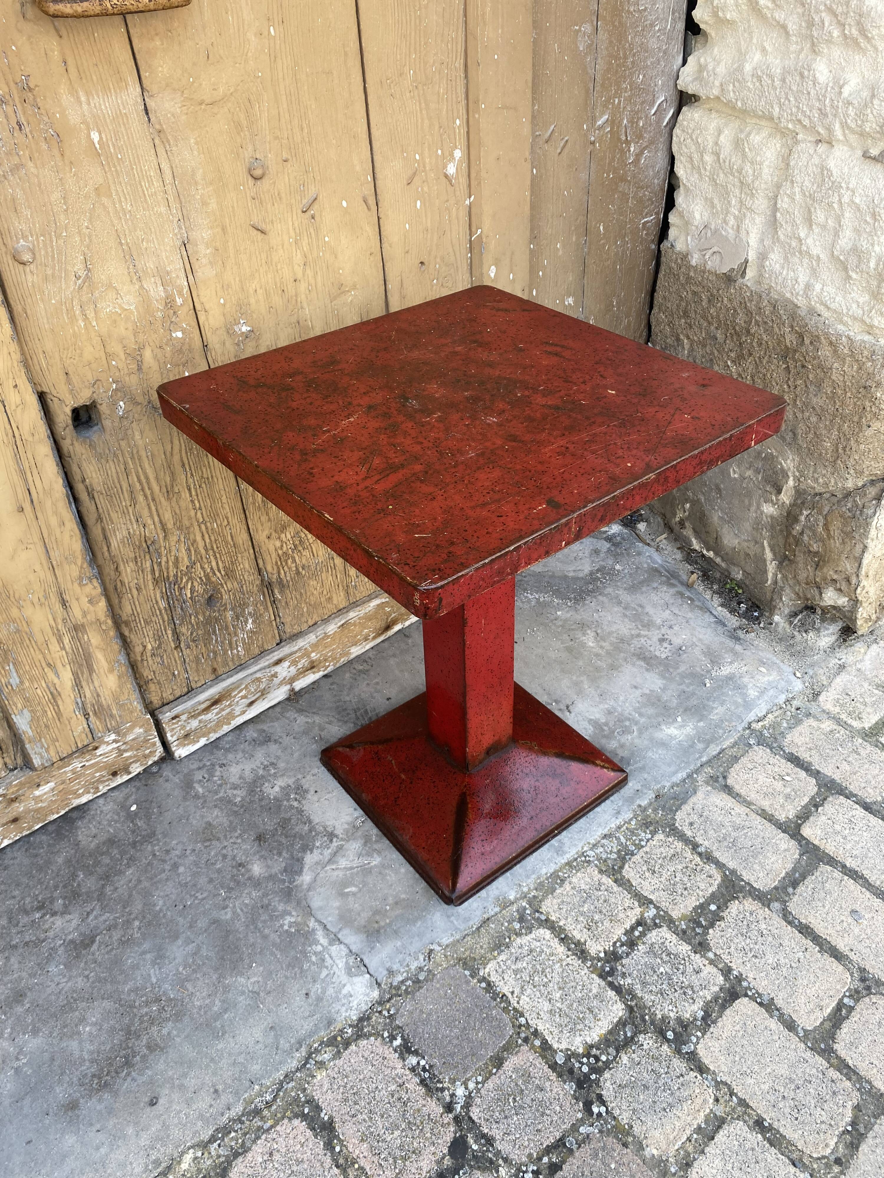 Bistro table