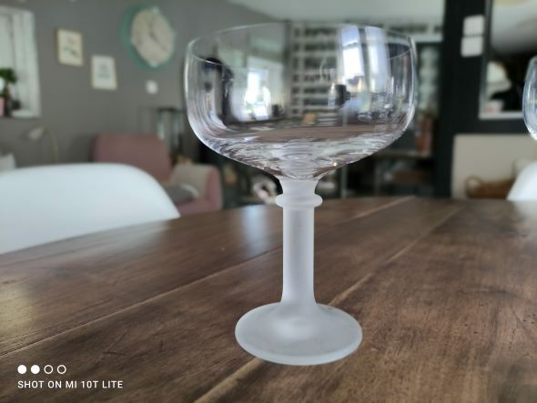 Lot de 9 coupes à champagne en cristal vintage pied givré