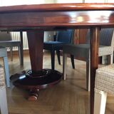 Mahogany round table XlX