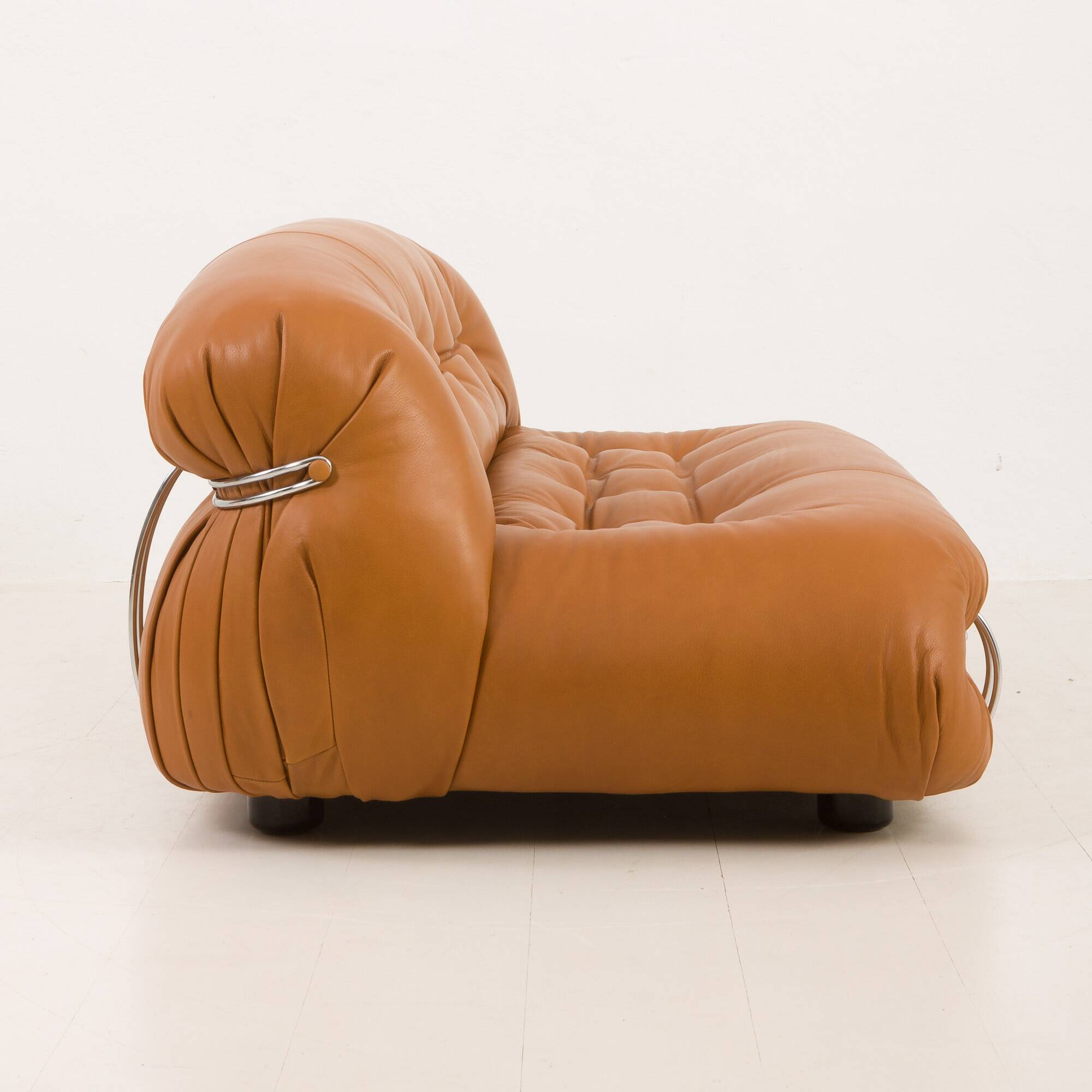 Canapé Soriana d'Afra et Tobia Scarpa pour Cassina, en aniline entièrement naturelle