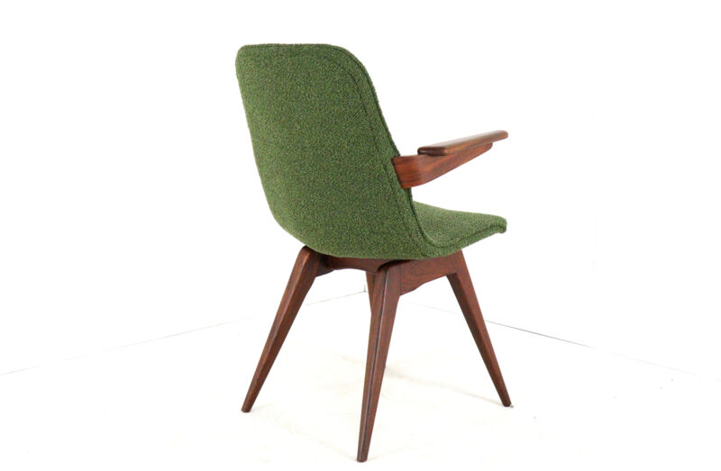 Chaise G.J. van Os