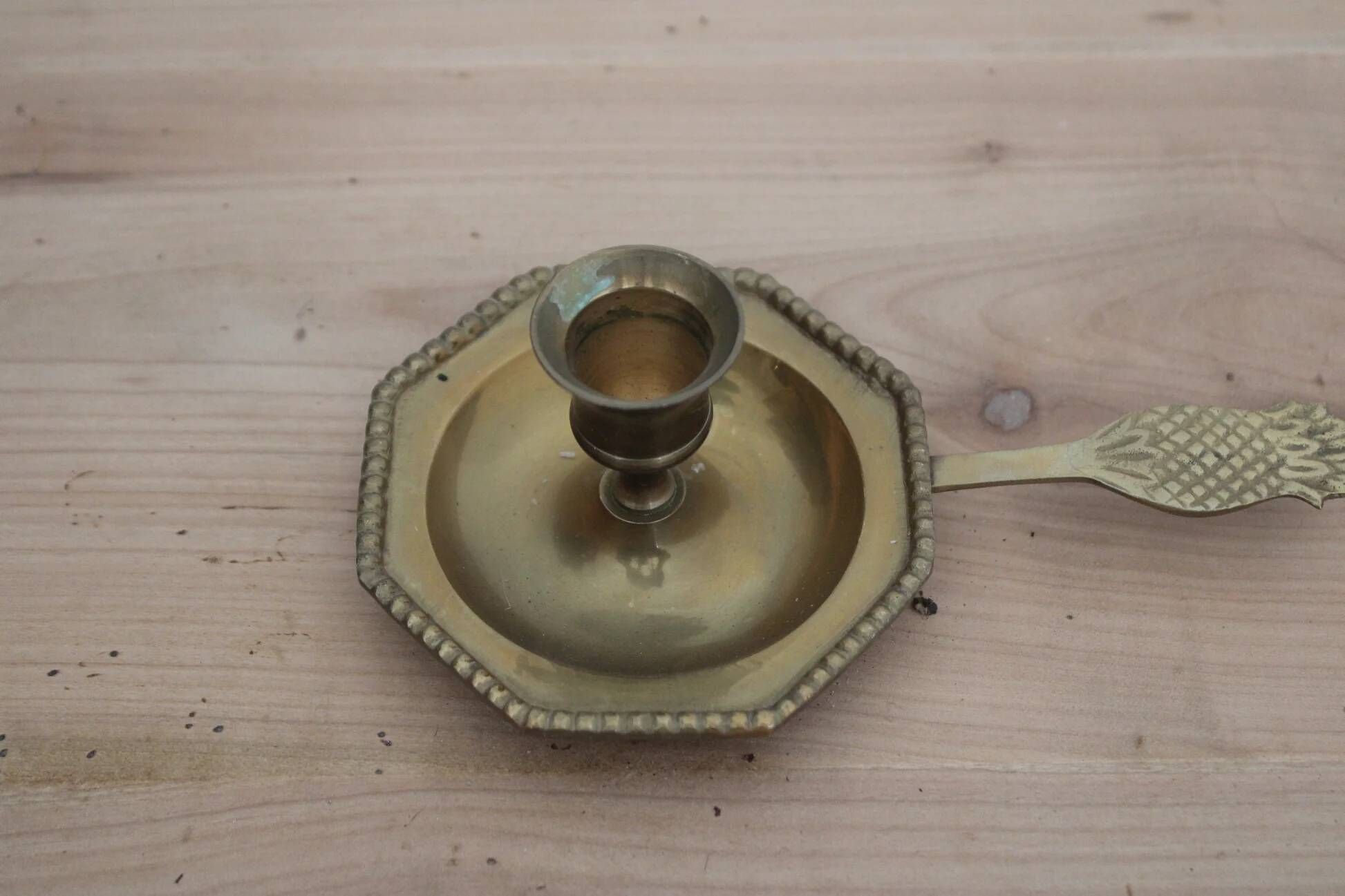 Vintage brass hand candle holder – Pineapple handle rat of the cellar