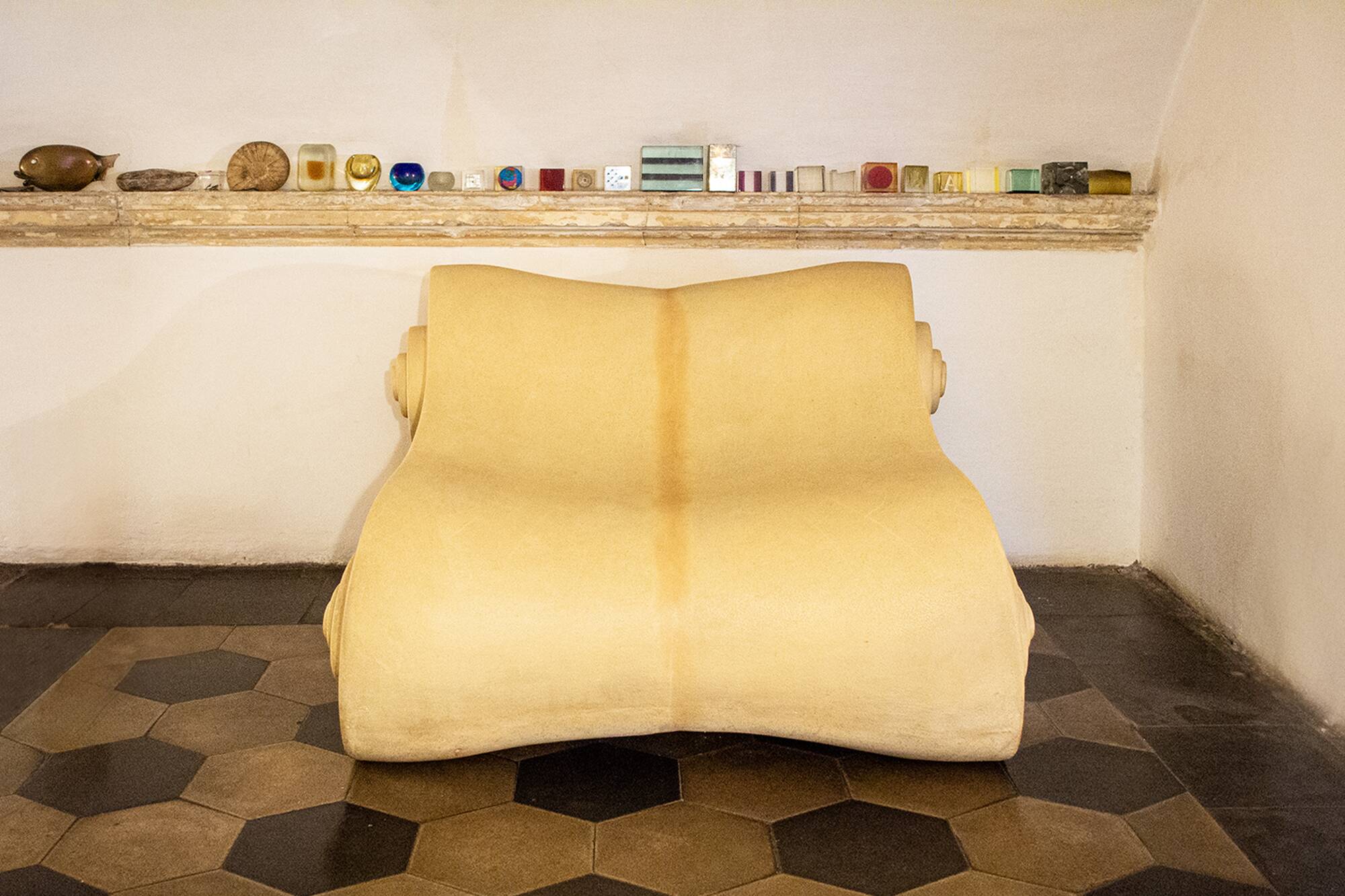 Poltrona Capitello di Studio 65 per Gufram Italia edizione 1985