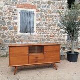 Scandinavian oak row