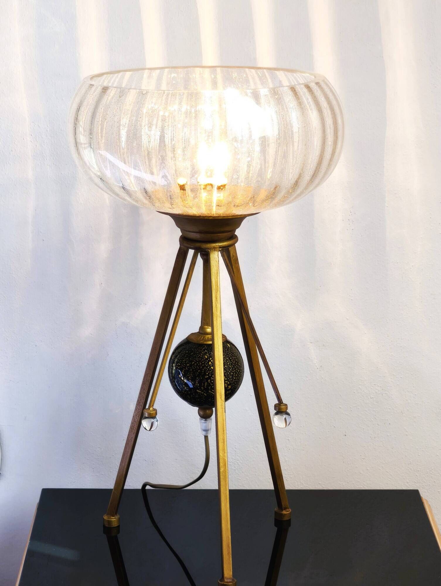 Lampe tripode italienne vintage Gallo en verre à inclusions dorées