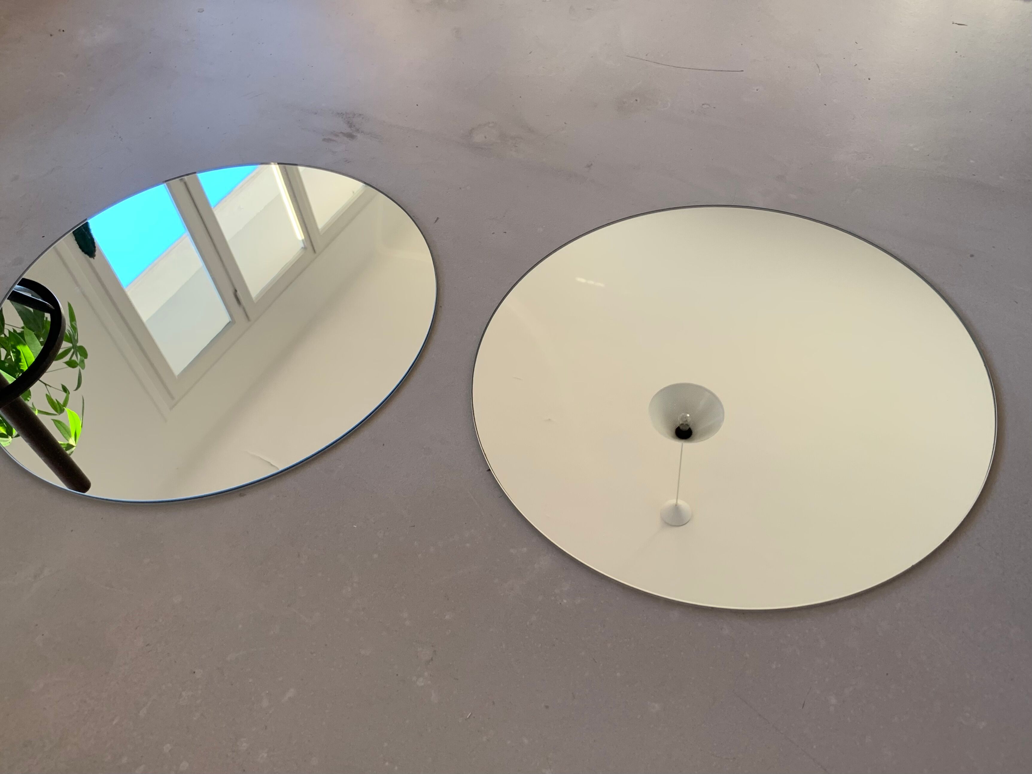 Set of 2 round mirrors D42cm